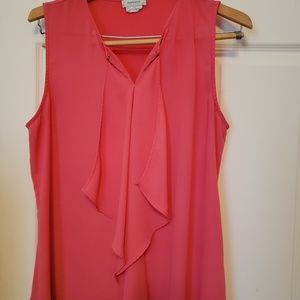 Vanhusen sleeveless top